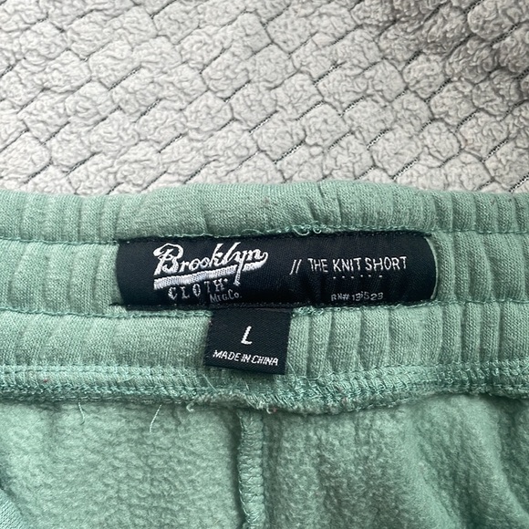 green brooklyn cloth shorts - Picture 4 of 4